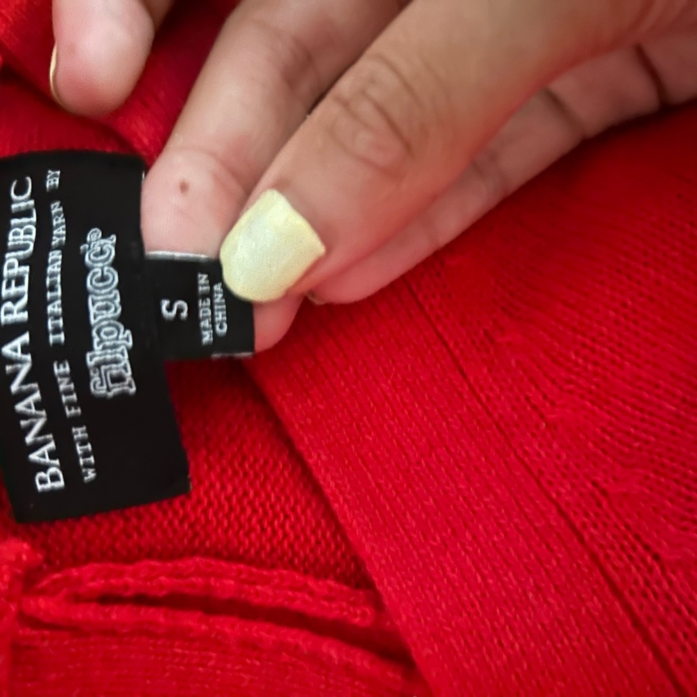 Banana Republic Red Knit Sweater Vibrant and Smooth